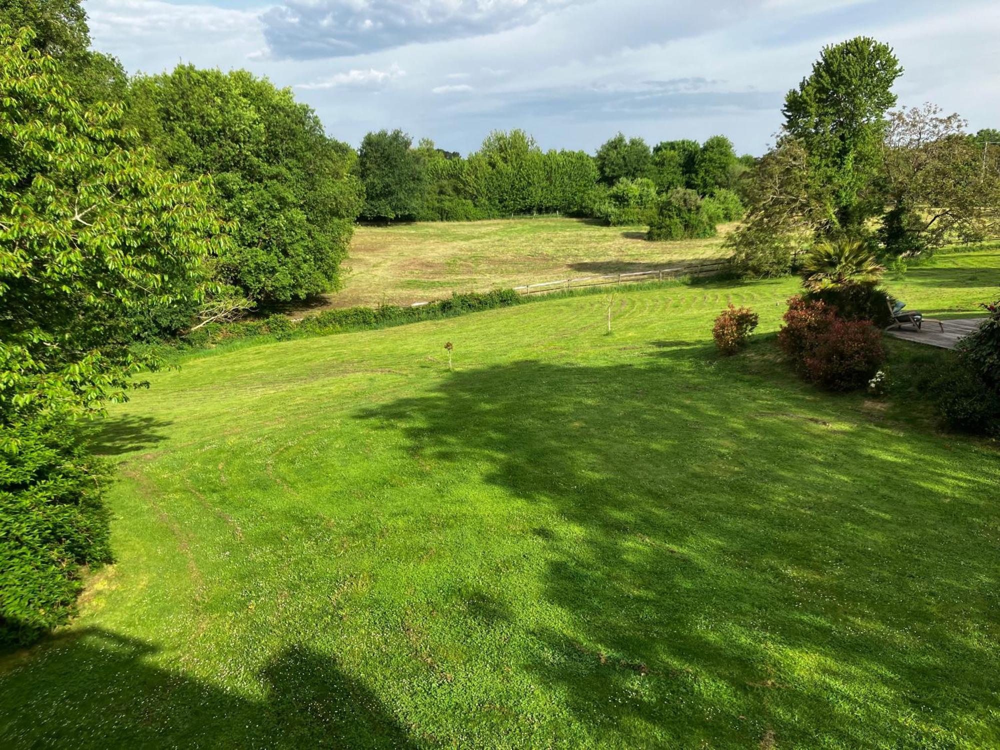 Ar Couette Bed and Breakfast Bono Buitenkant foto