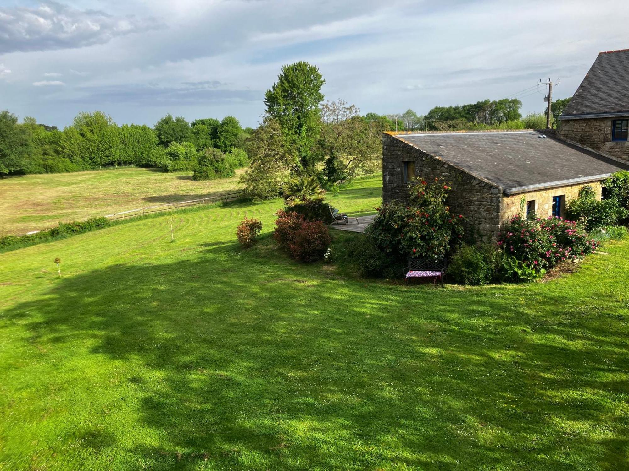 Ar Couette Bed and Breakfast Bono Buitenkant foto